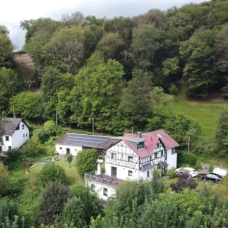 In Mit Whirlpool شقة Waldbreitbach