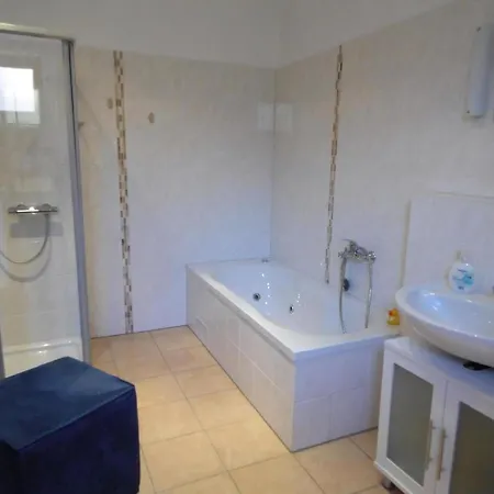 Apartment In Mit Whirlpool Waldbreitbach